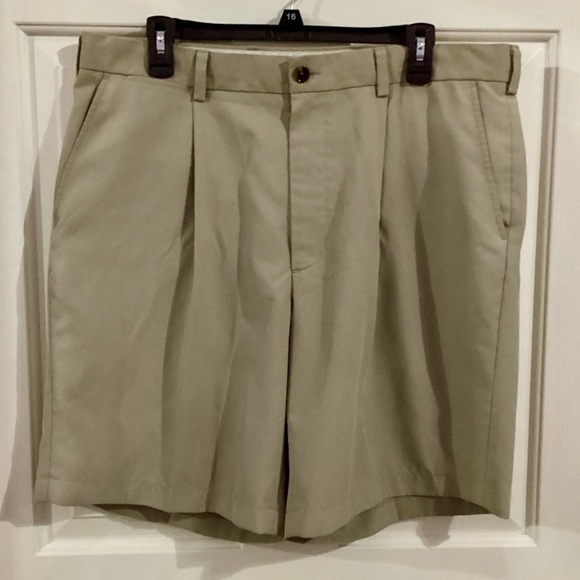 Brooks Brothers Men’s Size 37 St Andrews Links Performance Chino Golf Shorts - Picture 1 of 9